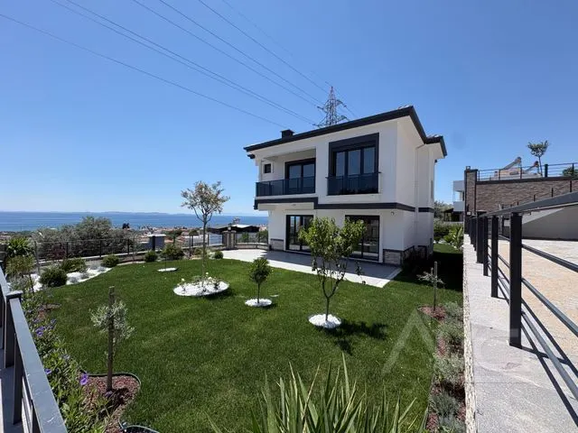 AVCI’DAN 500M2 ARSALI 3+1 TEK MÜSTAKİL DENİZ MANZARALI