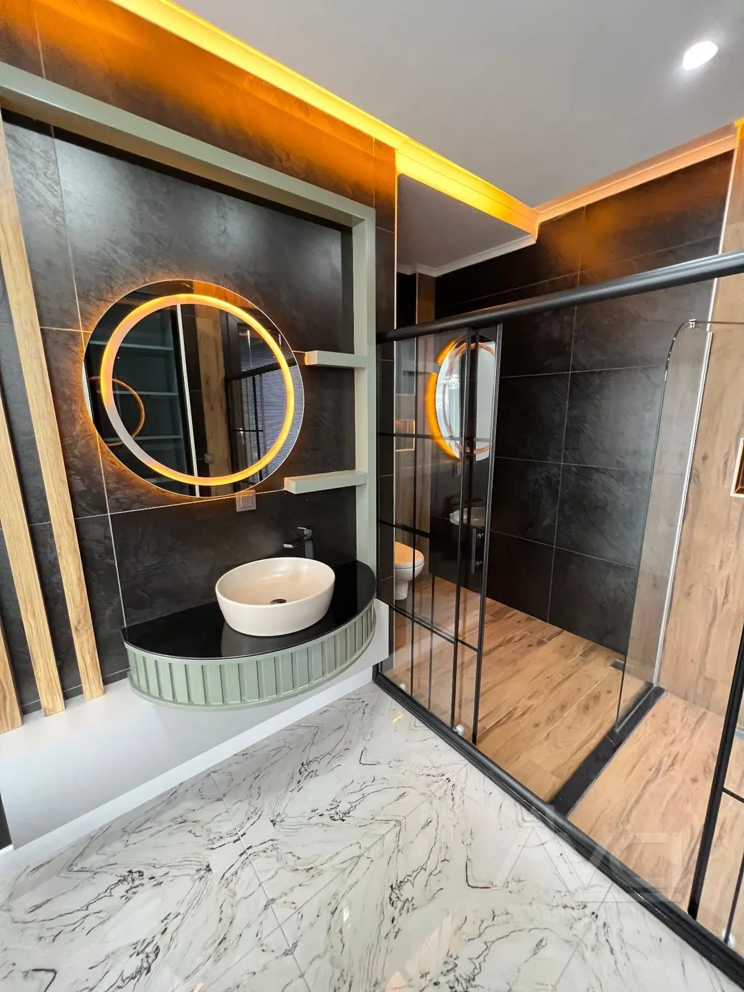 AVCI’DAN ALTINOLUK’TA 600M2 ARSA İÇİNDE BEYAZ KONAK