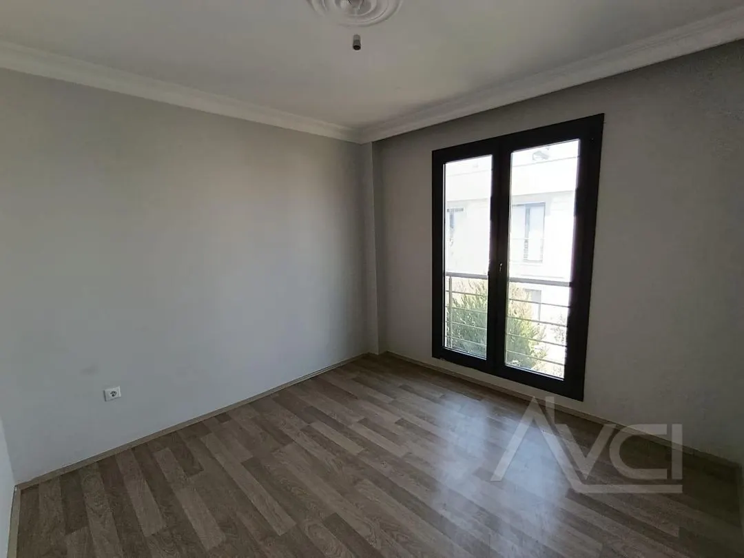 AVCI’DAN GÜRE YOL ALTINDA DENİZE 300MT SIFIR VİLLA