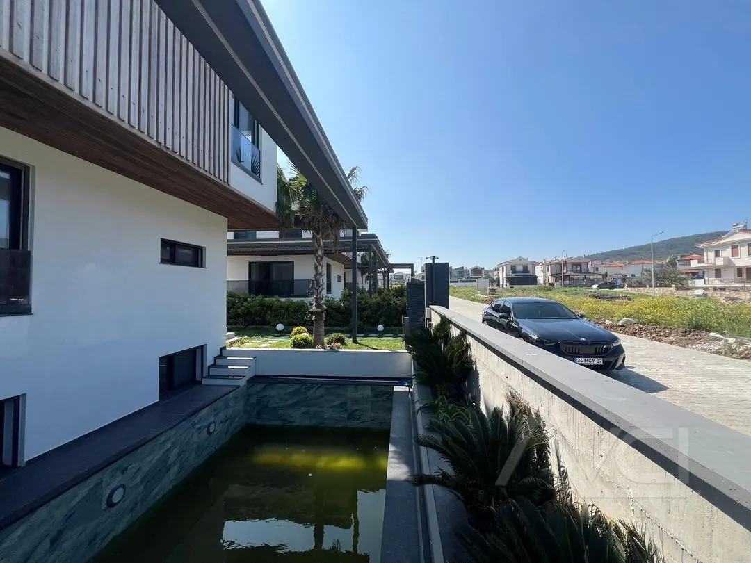 AVCI’DAN CUNDA’DA DENİZE SIFIR LÜKS AKILLI VİLLALAR