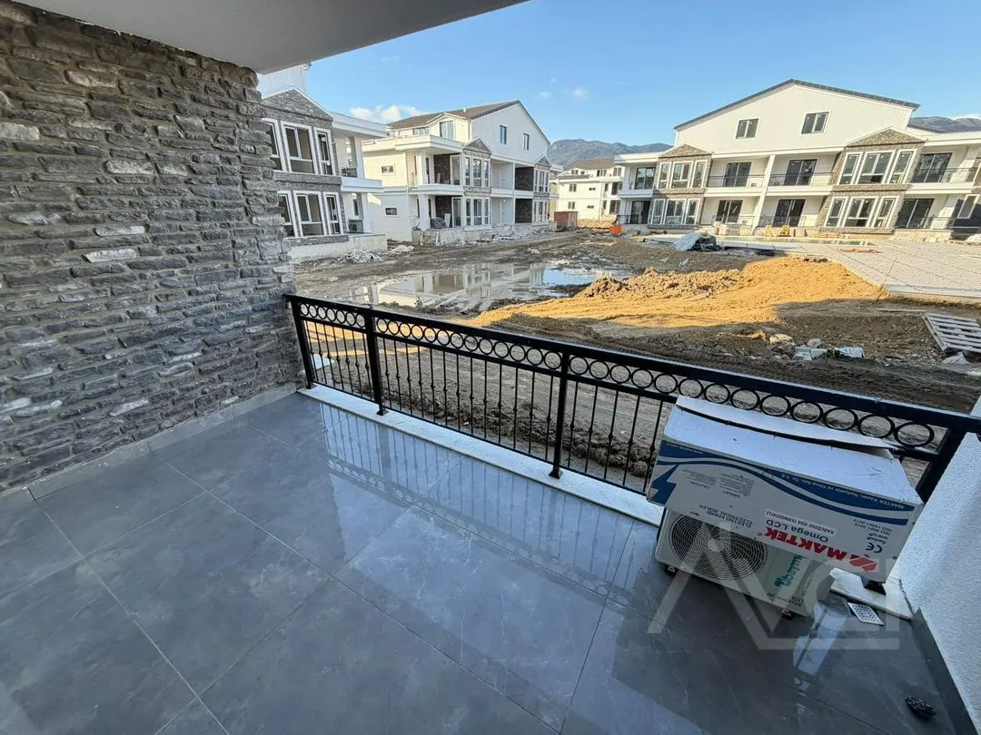 AVCI’DAN DENİZE SIFIR 30,000M2 İÇİNDE ARA KAT ACİL 2+1