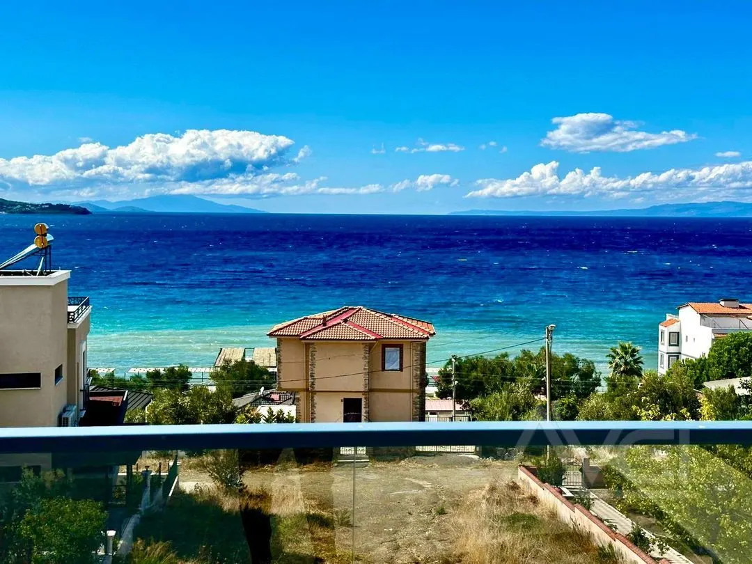 AVCI’DAN TAM MÜSTAKİL DENİZE 100MT DENİZ MANZARALI GİRİŞTE ODA VİLLA