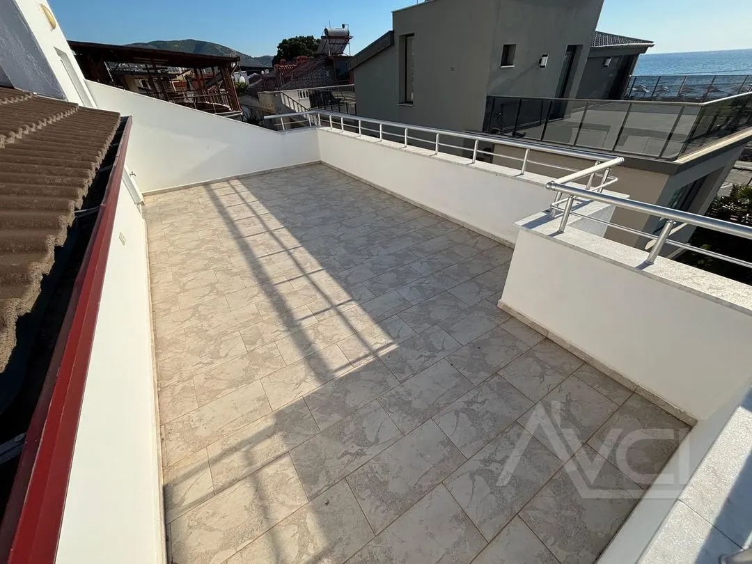 AVCI’DAN 4+1 DENİZE SIFIR KUSURSUZ TRİPLEKS