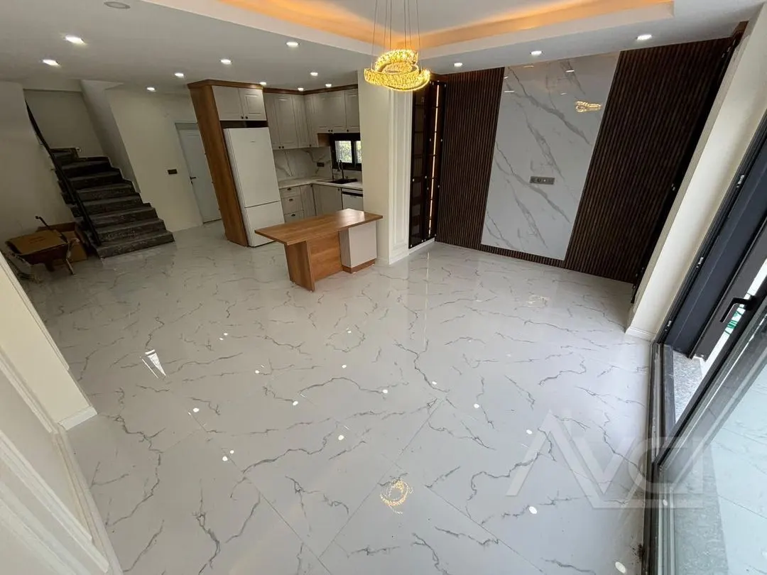 GÜRE DENİZE 30MT DENİZE 2. SIRADA SIFIR 4+1 VİLLA
