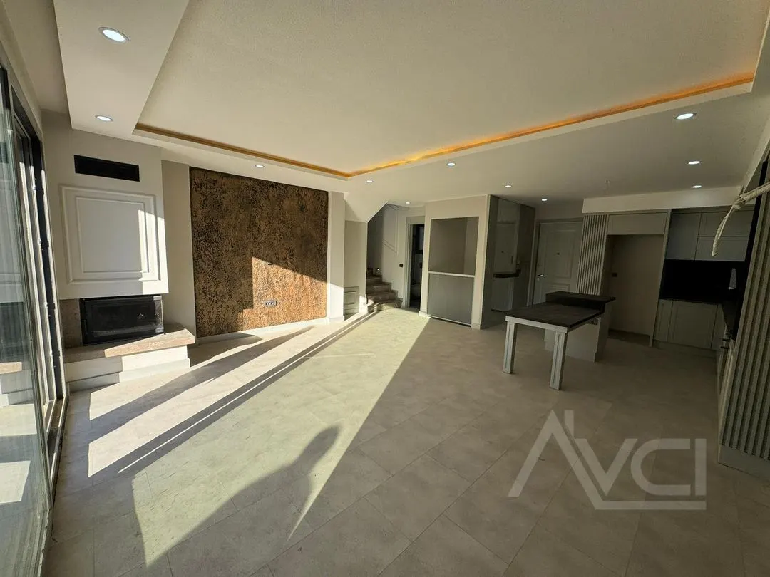 AVCI’DAN YETKİLİ MÜSTAKİL HAVUZLU ASANSÖRLÜ ISI POMPALI VİLLA