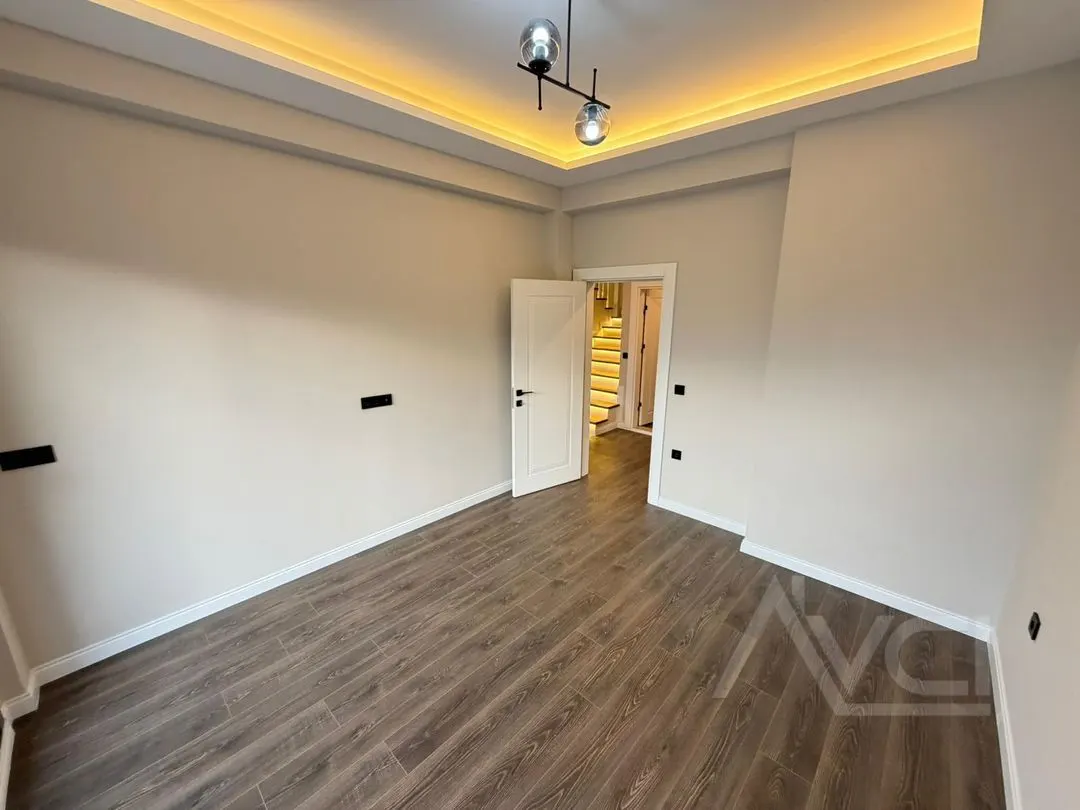 AVCI’DAN FENER’DE 400M2 ARSA GİRİŞ ODALI MÜSTAKİL HAVUZLU VİLLA
