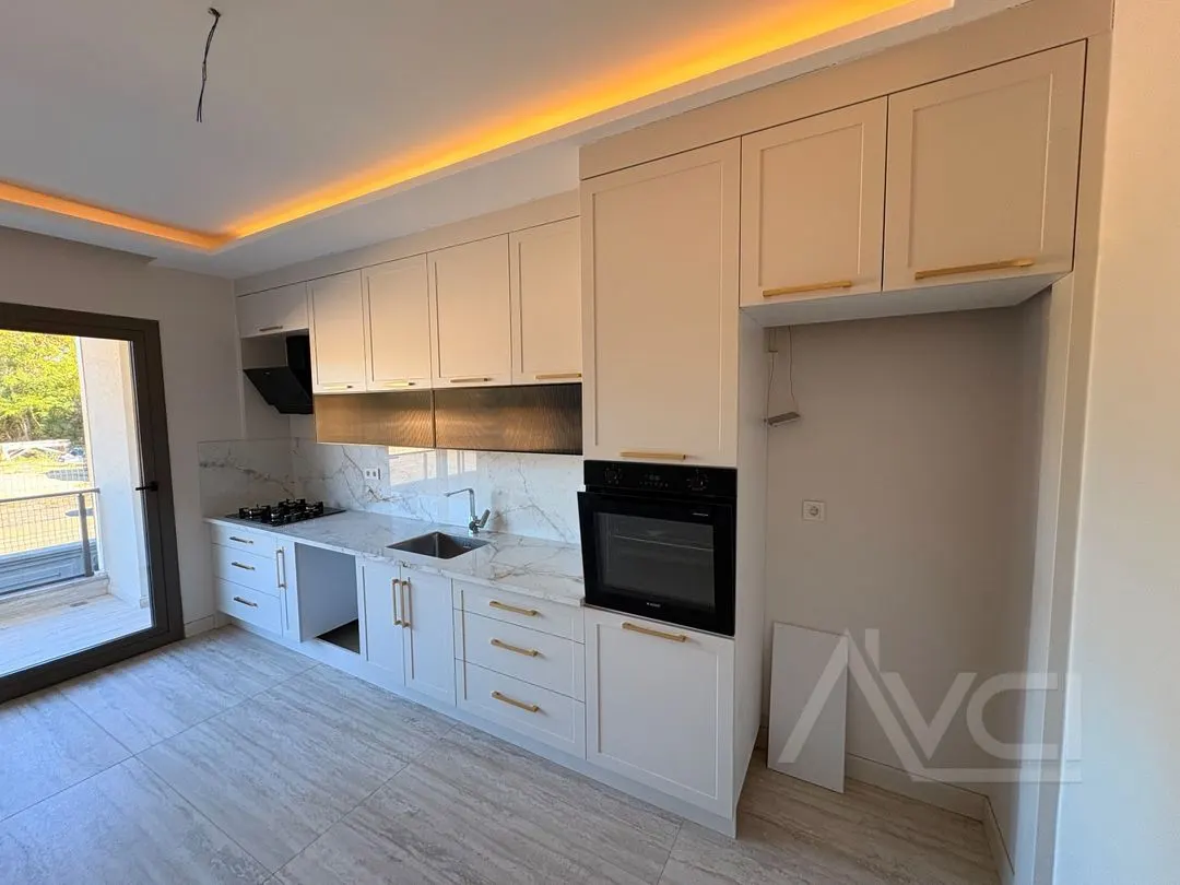 AVCI’DAN GÜRE OTELLER BÖLGESİNDE 2+1 LÜKS DAİRE
