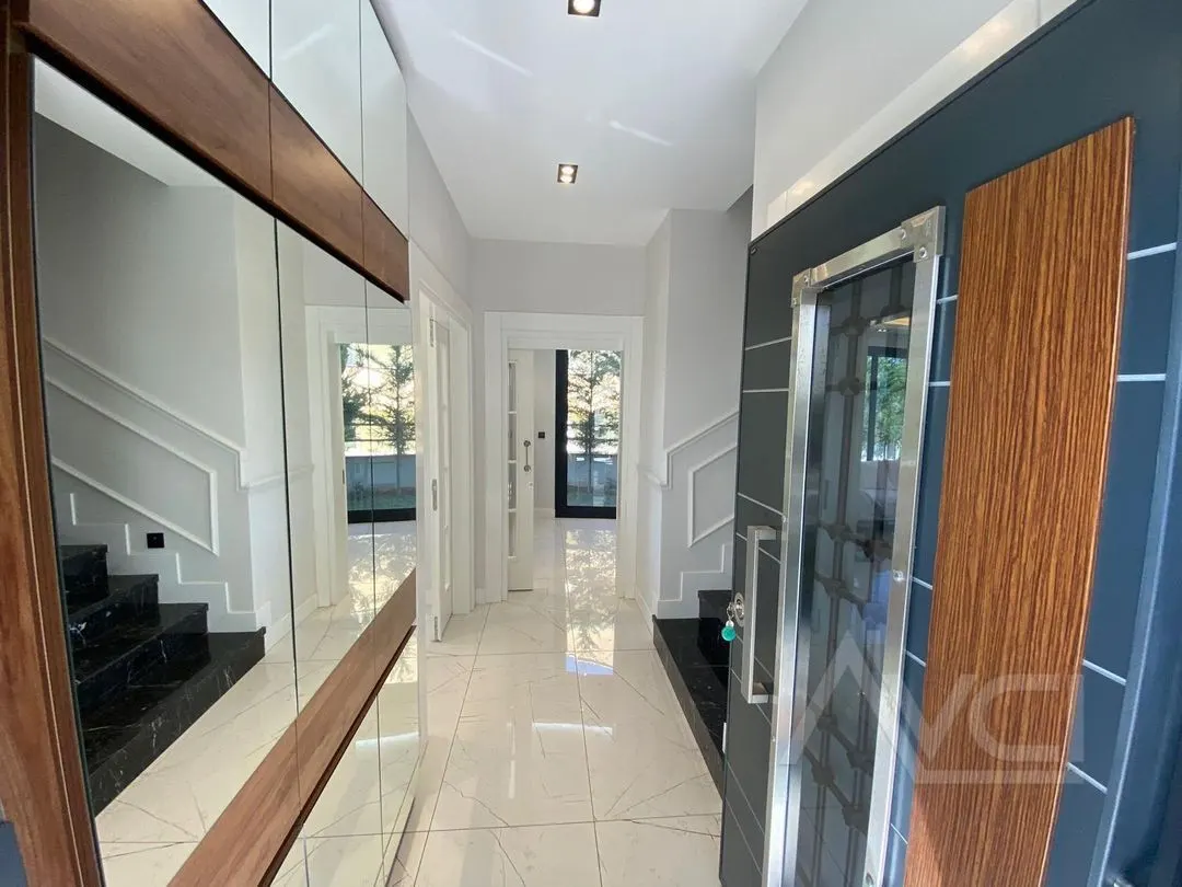 AVCI’DAN DENİZE 50 MT TAM MÜSTAKİL DENİZ MANZ 4+1 VİLLA