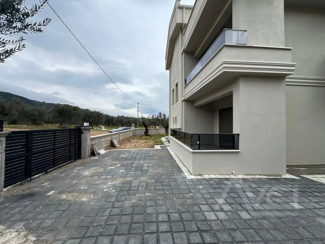 AVCI’DAN GÜRE’DE DAİRE FİYATINA SIFIR TERASLI 3+1 VİLLA