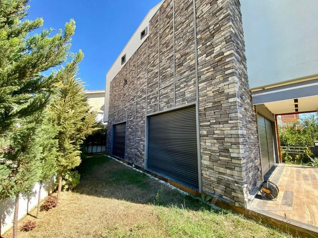 AVCI’DAN DENİZE 50 MT TAM MÜSTAKİL DENİZ MANZ 4+1 VİLLA