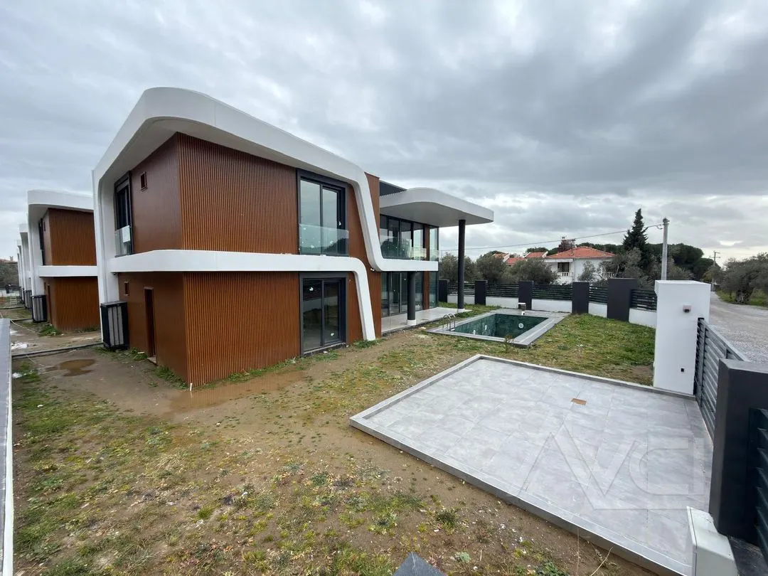 AVCI’DAN 150M2 TABANLI TAM MÜSTAKİL HAVUZLU VİLLA