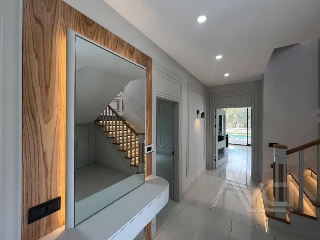 AVCI’DAN 700M2 ARSA İÇİNDE GİRİŞTE 2 ODALI HAVUZLU LÜKS ALAÇATİ TARZI VİLLA