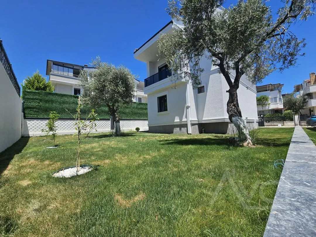 AVCI’DAN 350M2 ARSA/GİRİŞ ODALI/DENİZ MANZ./TAM MÜSTAKİL 5+1