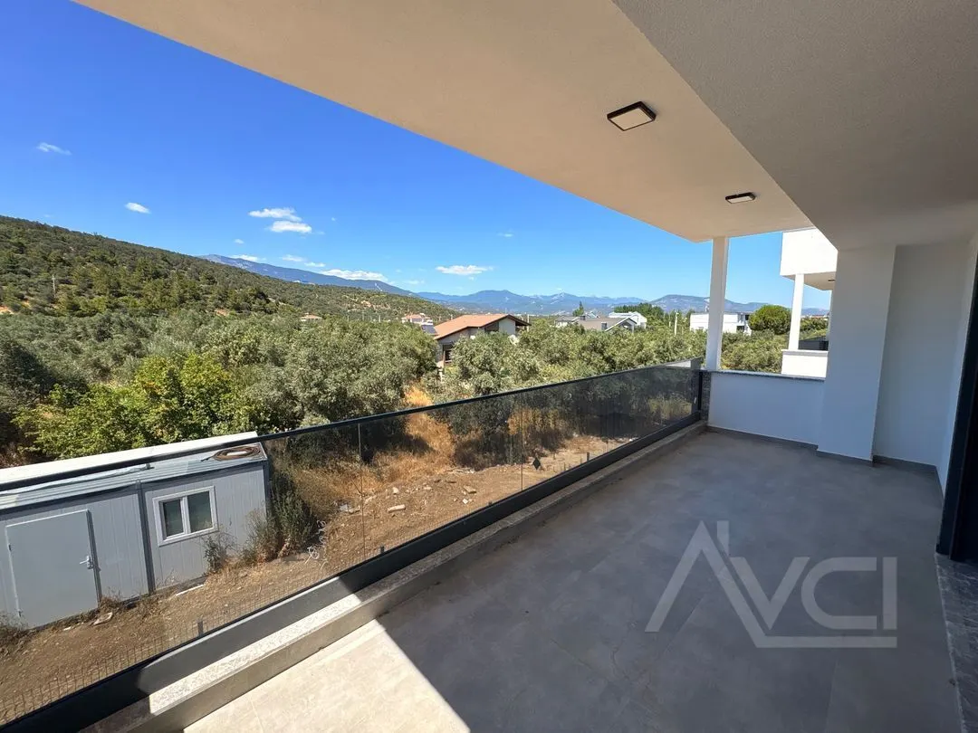 AVCI’DAN GÜREDE MÜSTAKİL 5+2 GİRİŞTE ODALI 300M2 OTURUMLU VİLLA