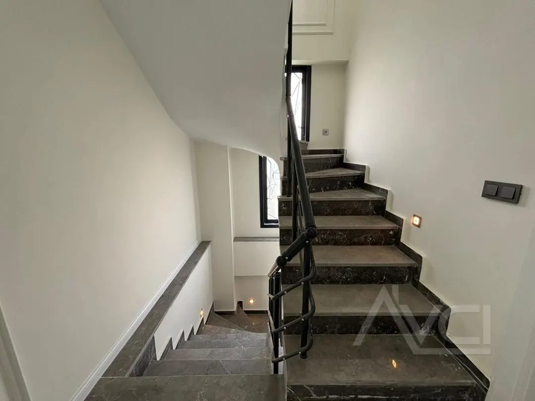 GÜRE DENİZE 30MT DENİZE 2. SIRADA SIFIR 4+1 VİLLA