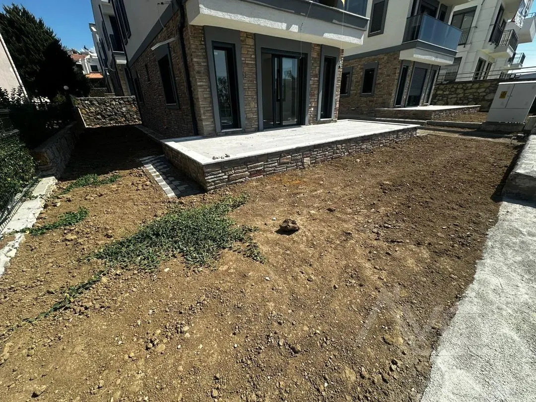 AVCI’DAN TAM MÜSTAKİL BAHÇEDEN DENİZ MANZARALI DENİZ250MT VİLLA