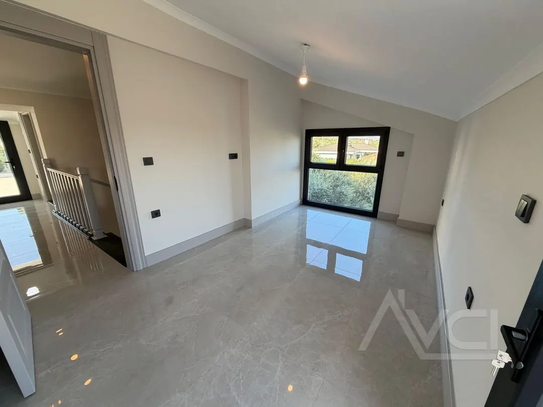 AVCI’DAN 700M2 ARSA İÇİNDE MÜSTAKİL HAVUZLU VİLLA