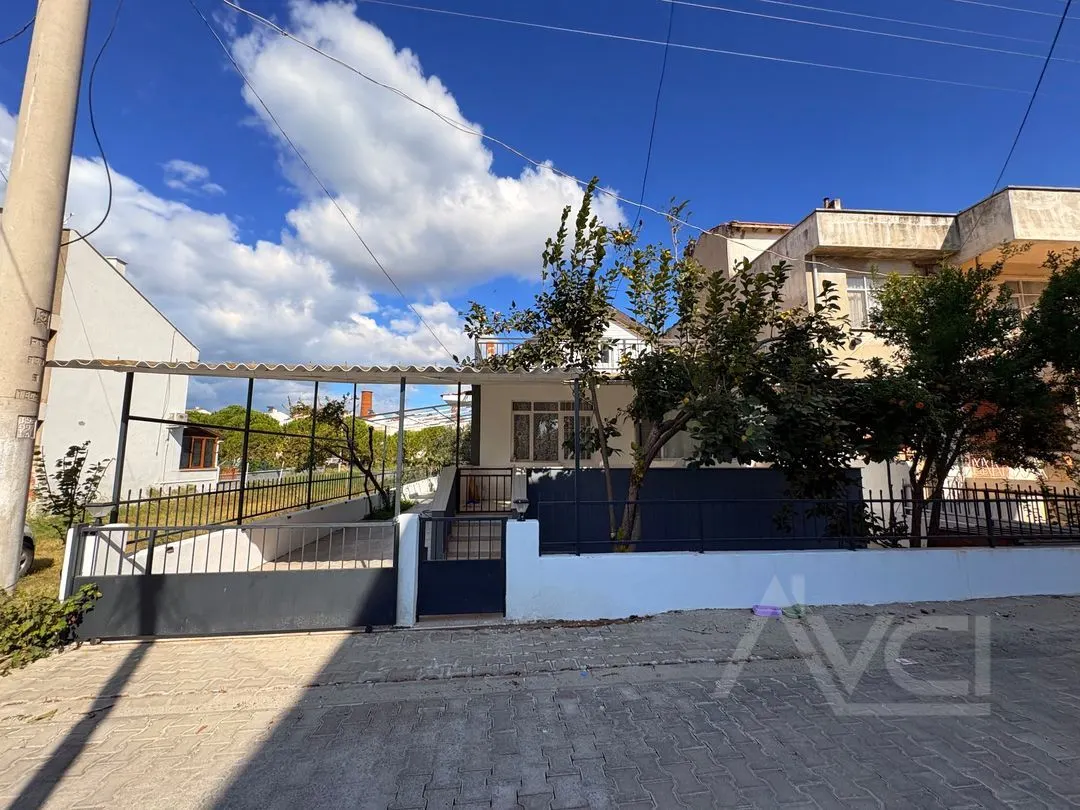 AVCI’DAN BURHANİYE İSKELE’DE DENİZE 20MT MÜSTAKİL EV