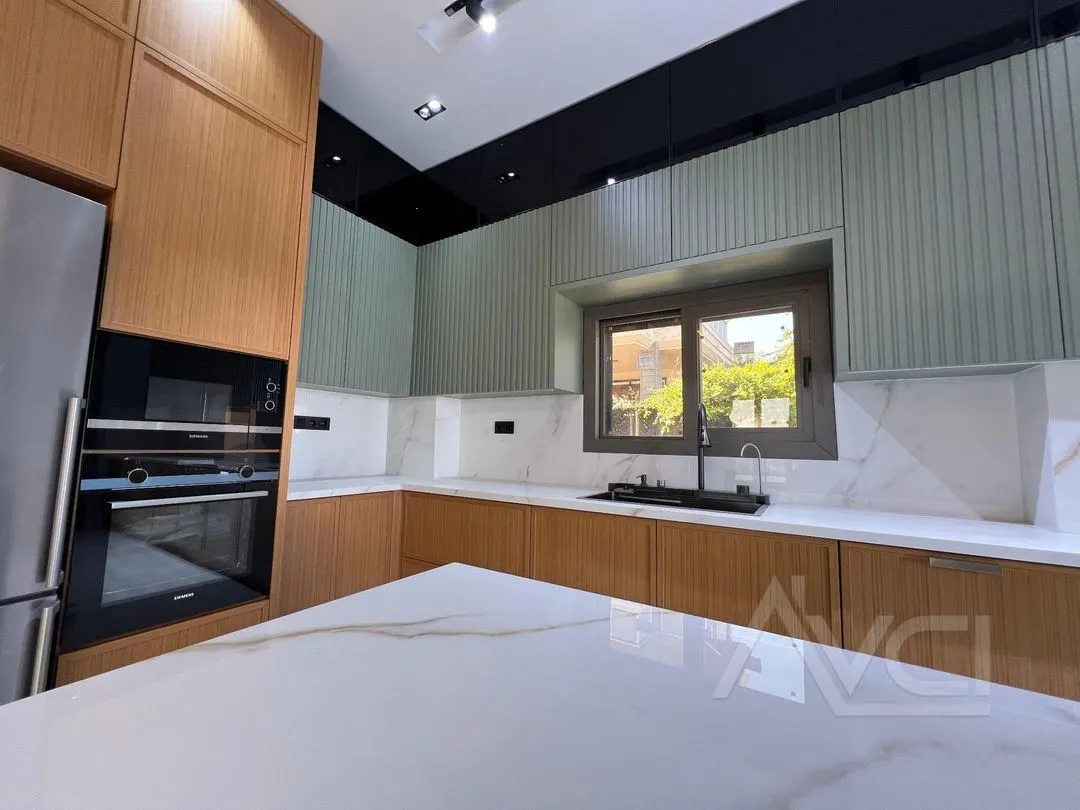 AVCI’DAN 700M2 ARSALI HER ODA DENİZ MANZARALI GİRİŞ 2 ODALI VİLLA