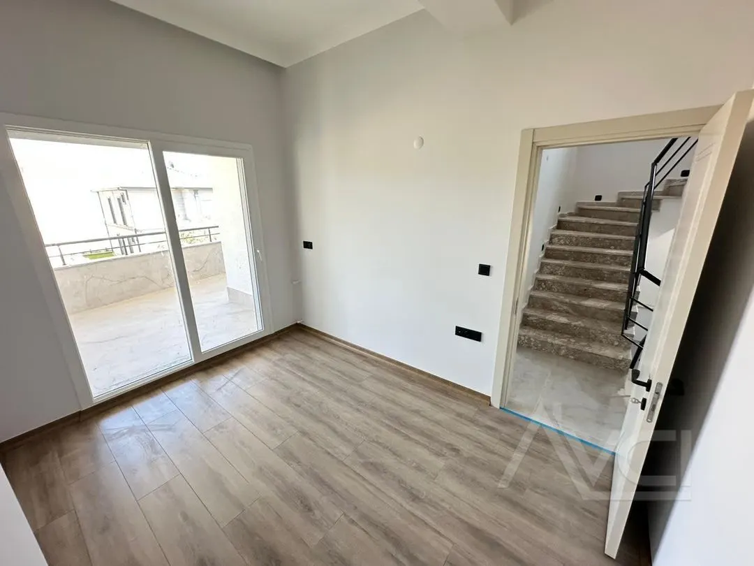 AVCI’DAN GÜRE’DE 4+1 TERASLI BAHÇELİ VİLLA