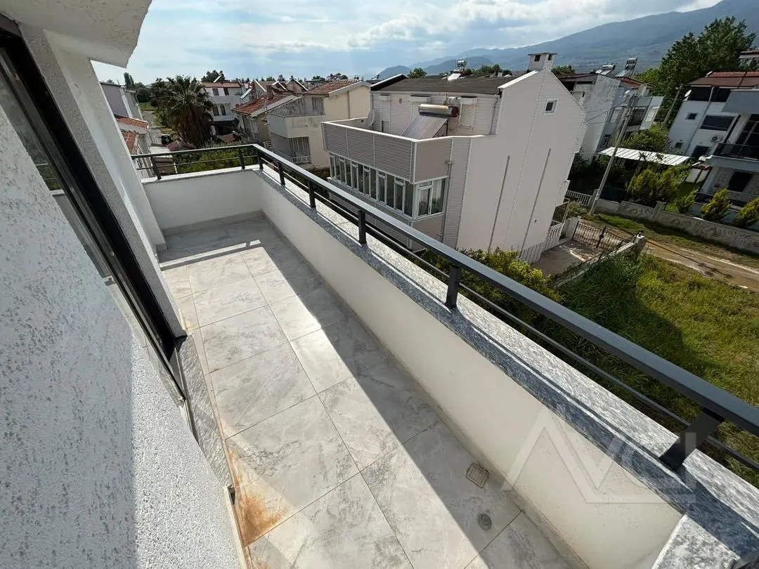 GÜRE DENİZE 30MT DENİZE 2. SIRADA SIFIR 4+1 VİLLA