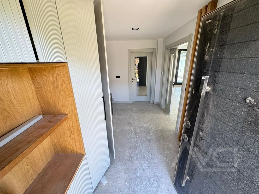 AVCI’DAN TEK YETKİ GÜRE DE DENİZE SIFIR SİTE HAVUZLU 3+1 VİLLA