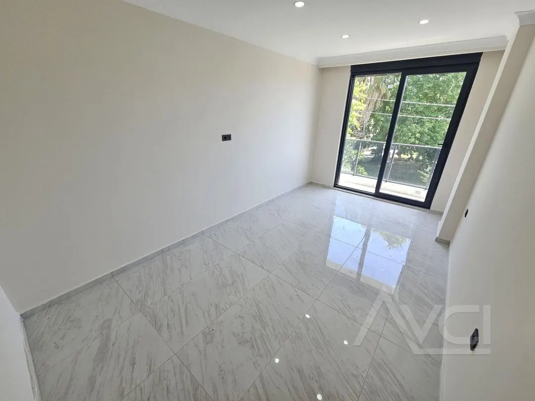 AVCI’DAN FENER HAVACILAR ARASI DENİZE 50 MT 4+1 SIFIR VİLLA