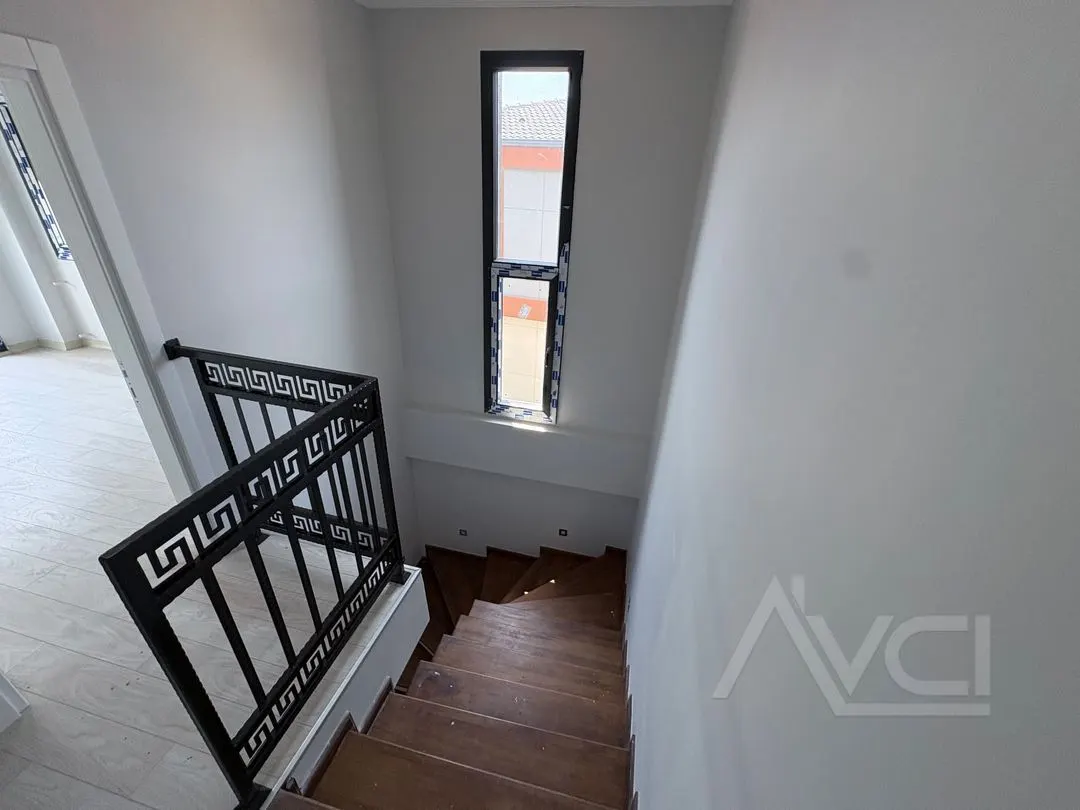 AVCI’DAN KÜÇÜKKUYUDA DOĞA MANZARALI 2+1 VİLLA