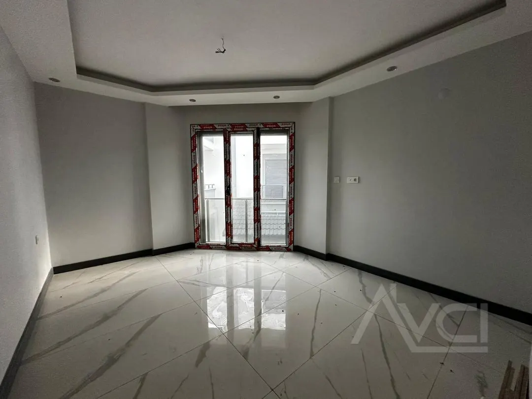 AVCI’DAN ÖREN PLAJA 500MT AYRI MUTFAK 5+1 VİLLA