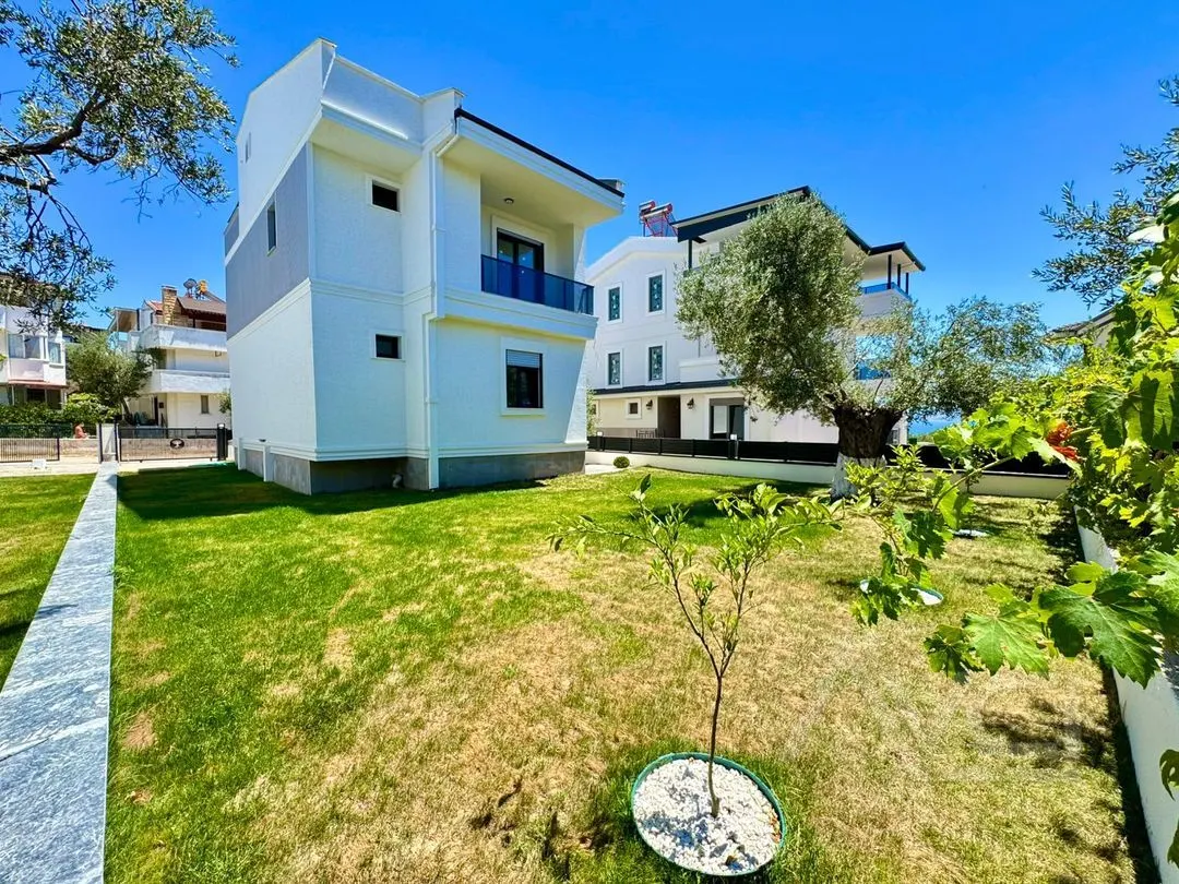 AVCI’DAN 350M2 ARSA/GİRİŞ ODALI/DENİZ MANZ./TAM MÜSTAKİL 5+1