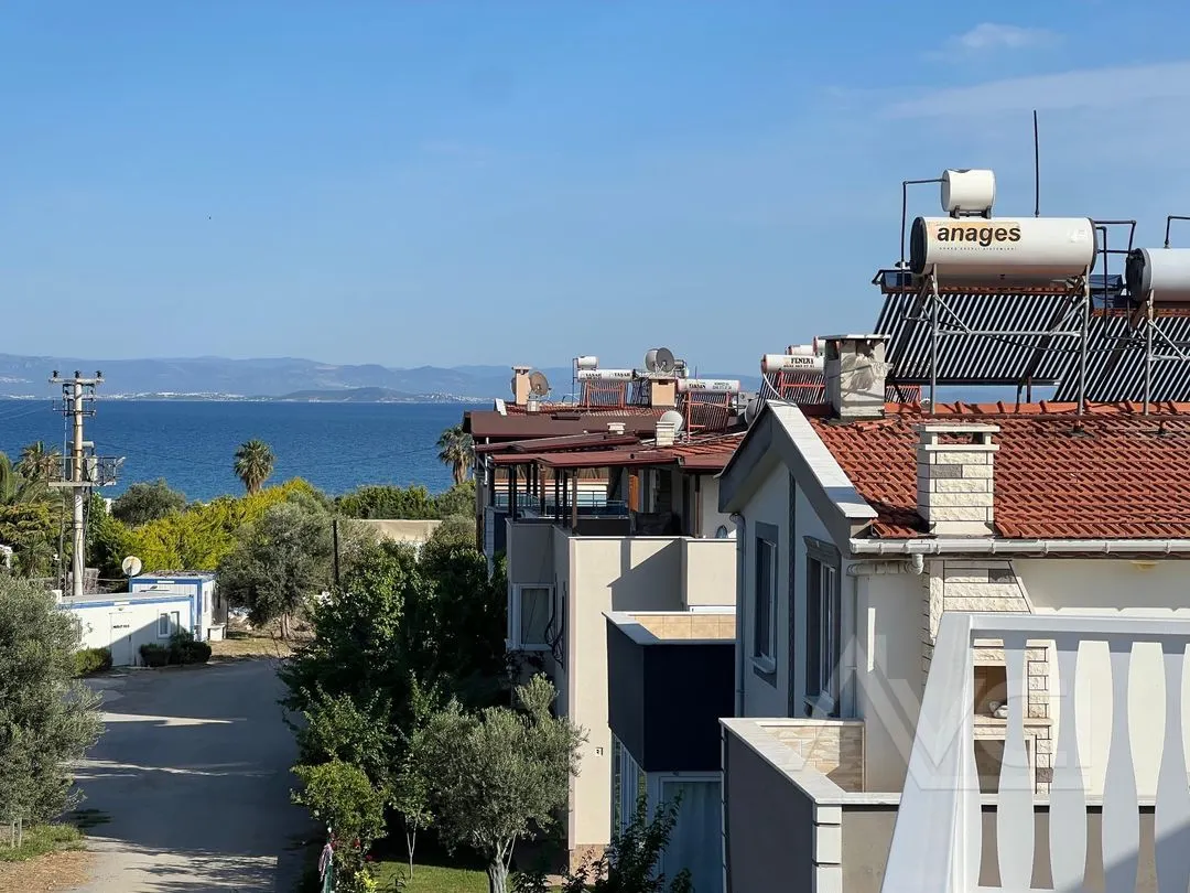 NARLI’DA DENİZE 100MT GİRİŞ ODALI VİLLA