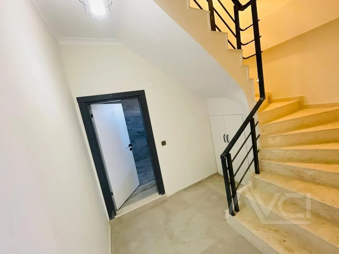 AVCI’DAN 400 M2 ARSA TAM MÜSTAKİL DENİZ MANZARALI VİLLA
