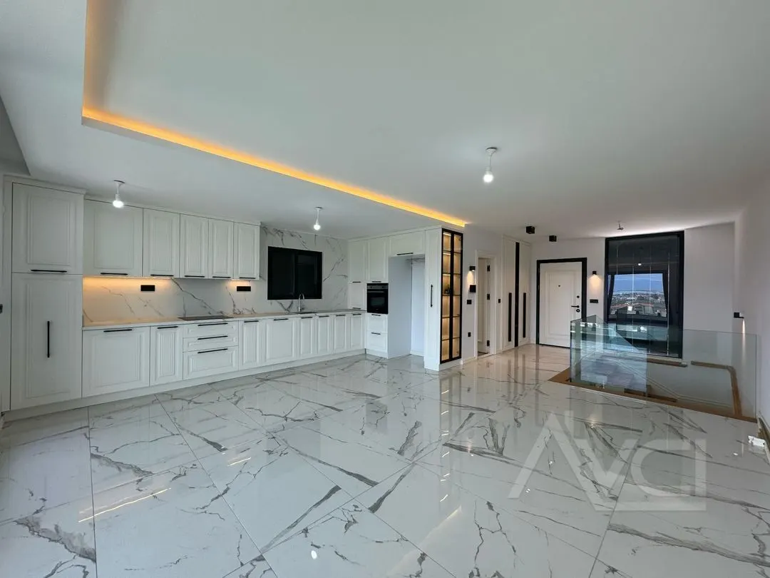 AVCI’DAN 3+2 TÜM KÖRFEZ MANZARALI LÜKS HAVUZLU VİLLA