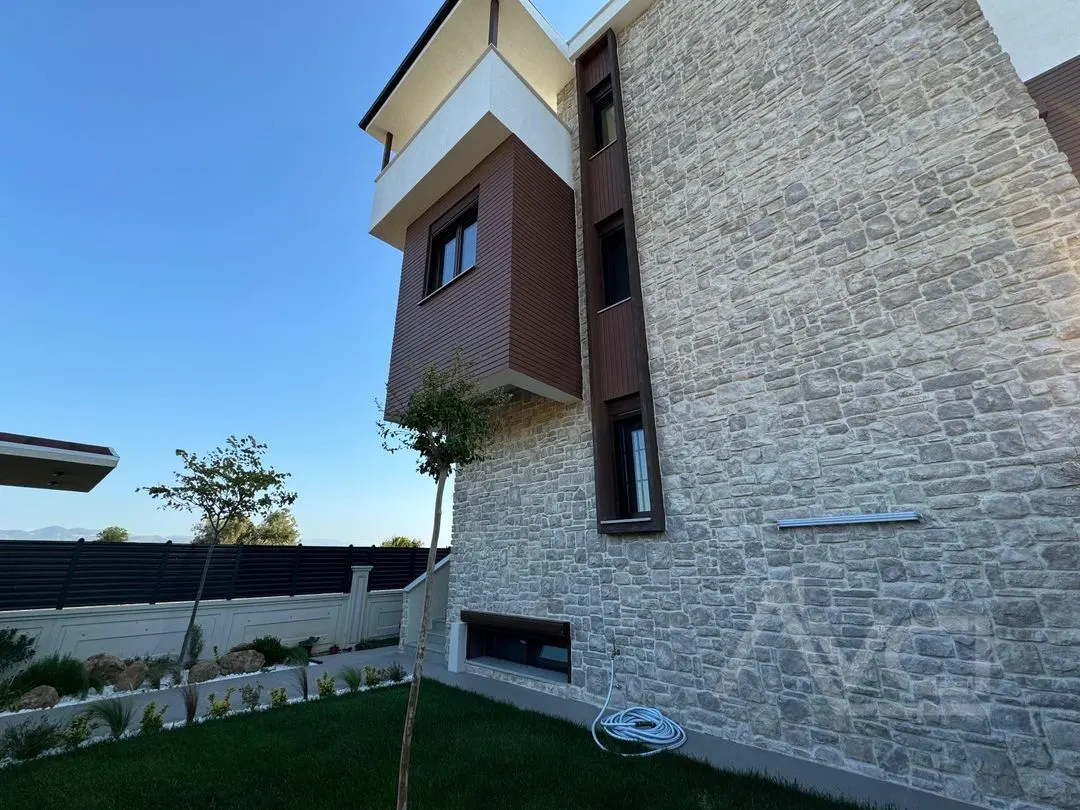 AVCI’DAN ASANSÖRLÜ MÜSTAKİL HAVUZLU SAUNALI LÜKS VİLLA