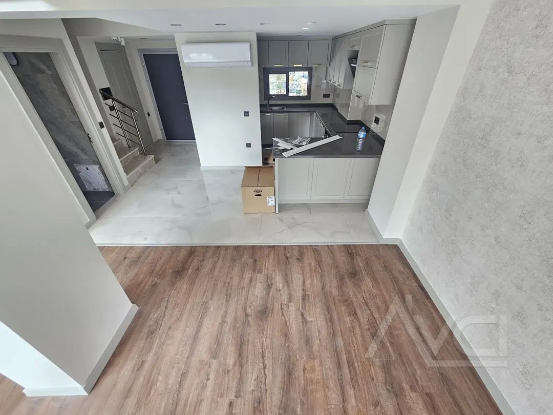 AVCI'DAN YOLUN ALTINDA TAM MÜSTAKİL HAVUZLU LOFT VİLLA