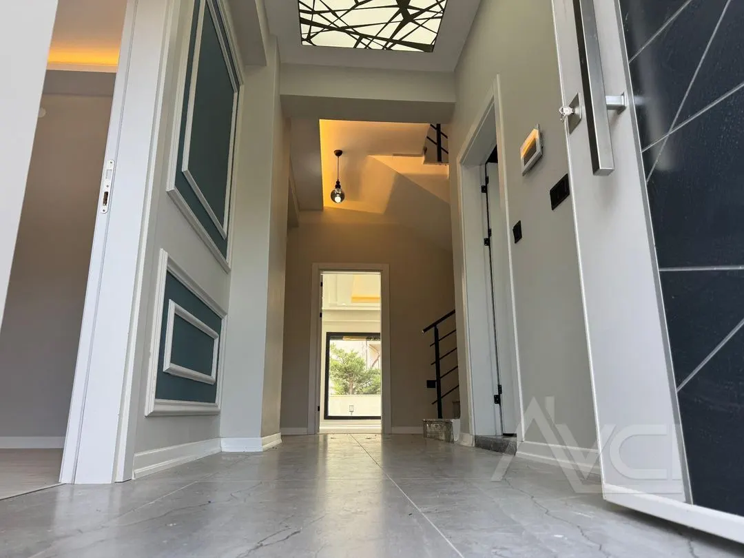 AVCI’DAN 110 M2 TABANLI MÜSTAKİL HAVUZLU 4+1 VİLLA