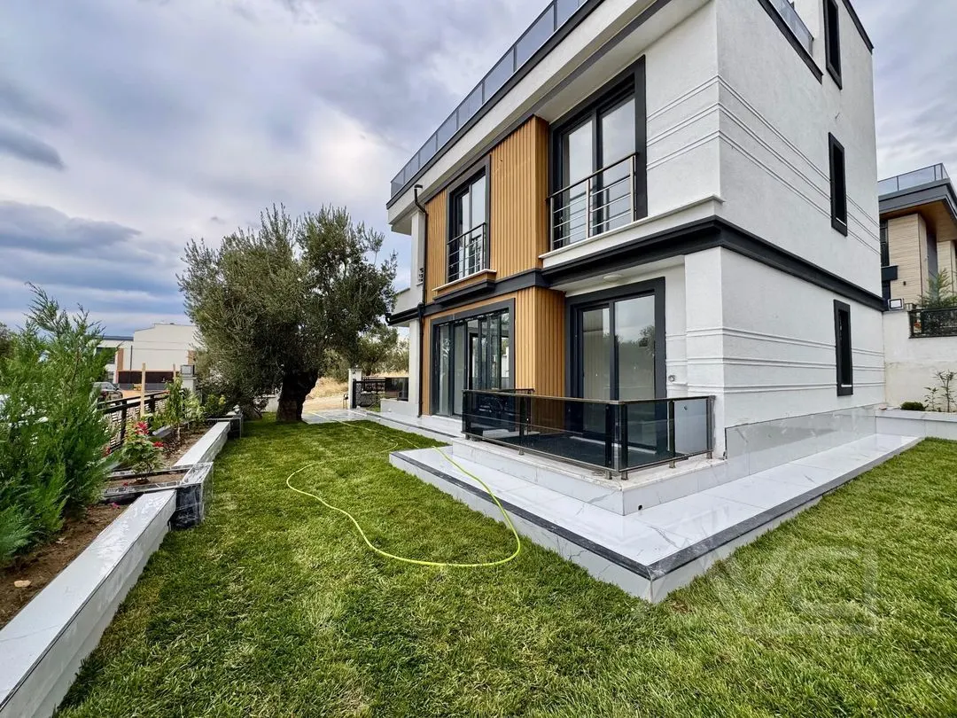 AVCI’DAN DENİZE 100MT DENİZ MANZARALI TAM MÜSTAKİL VİLLA