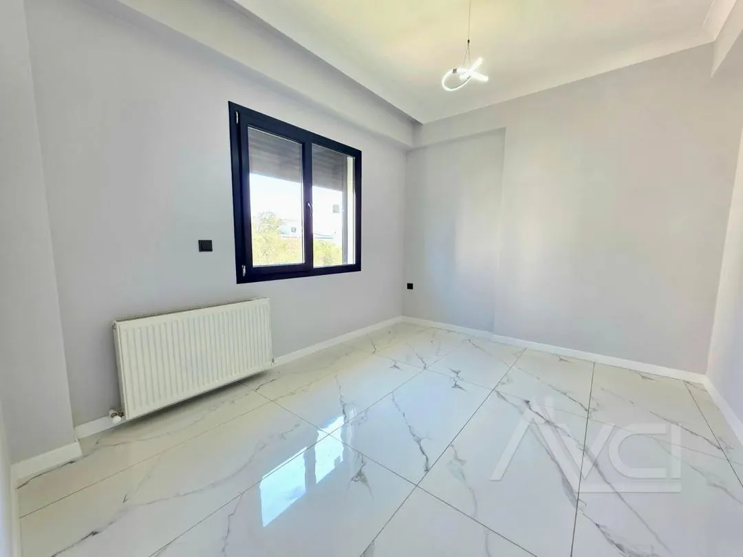 AVCI’DAN 4+1 GİRİŞTE ODALI AYRI MUTFAK DENİZE 350MT VİLLA