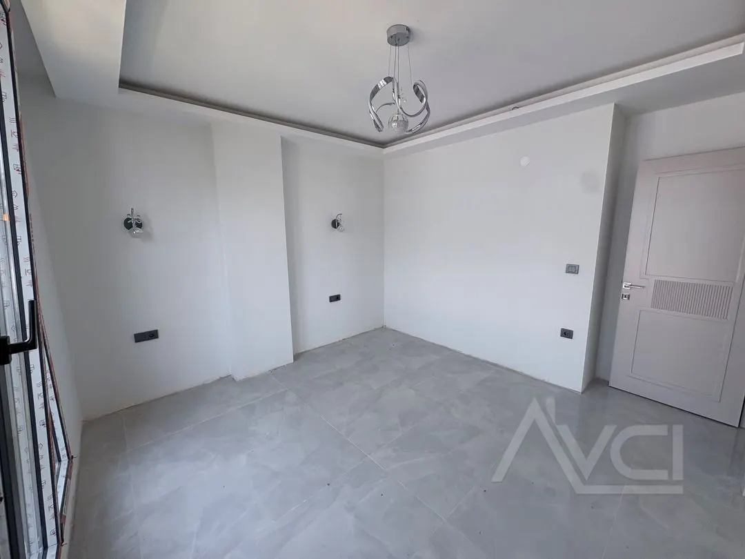 AVCI’DAN KÜÇÜKKUYUDA SİTE İÇERİSİNDE MÜSTAKİL YOLA YAKIN 3+1 VİLLA