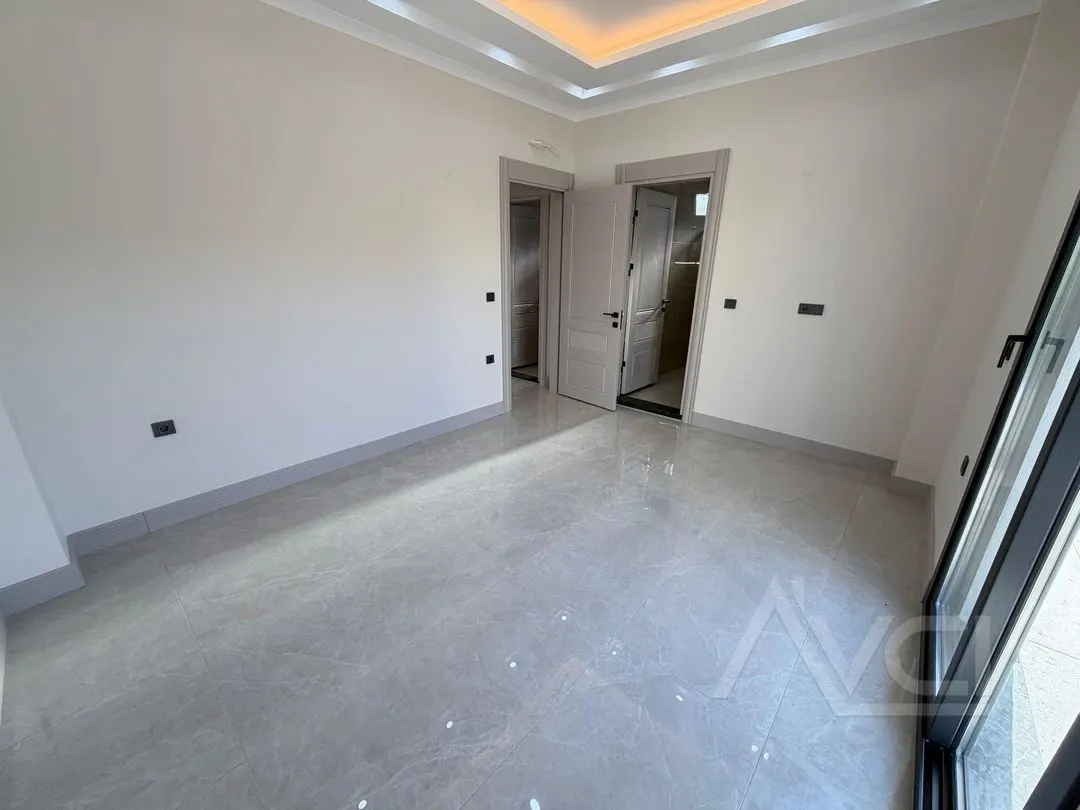 AVCI’DAN 700M2 ARSA İÇİNDE MÜSTAKİL HAVUZLU VİLLA