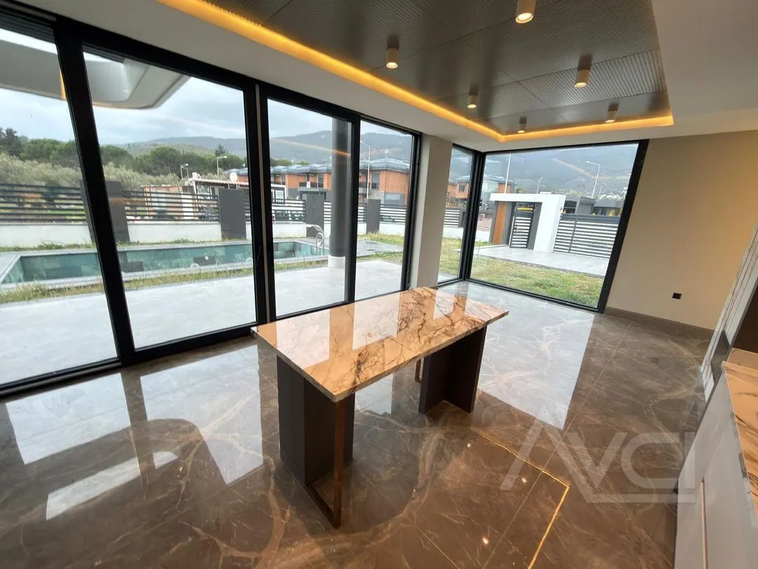 AVCI’DAN 150M2 TABANLI TAM MÜSTAKİL HAVUZLU VİLLA