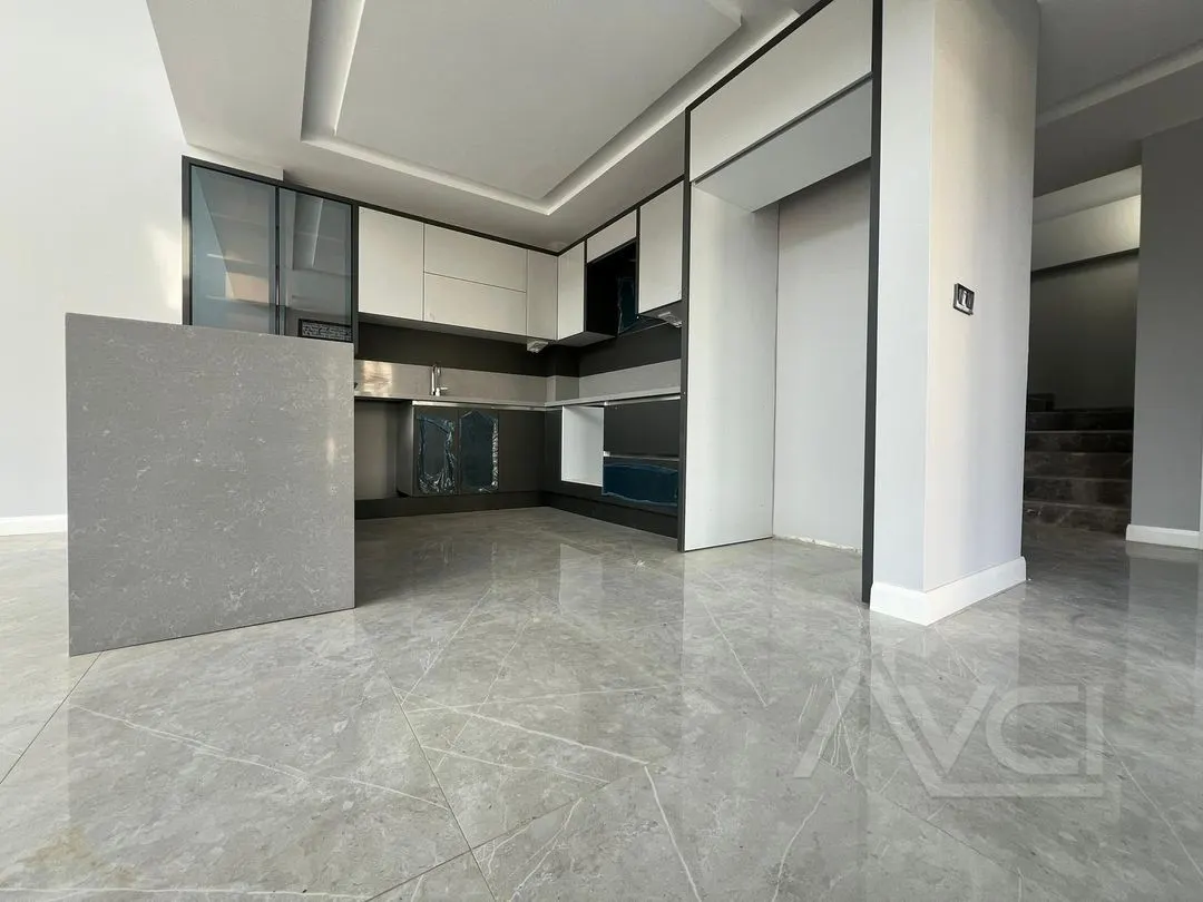 AVCI’DAN 400 M2 ARSA İÇİNDE 5+1 LOFT HAVUZLU VİLLA