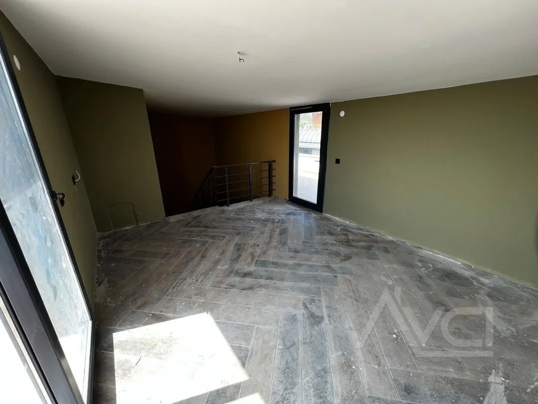 OTELLER CİVARINDA 320M2 ARSALI 4+1 MÜSTAKİL HAVUZLU VİLLA