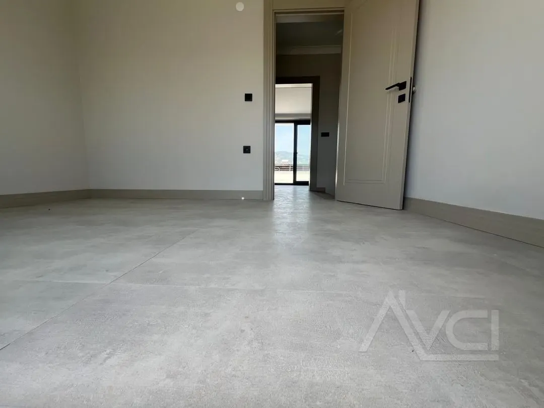 AVCI’DAN NARLI ALTINDA DENİZE 50MT LÜKS TAM MÜSTAKİL VİLLA