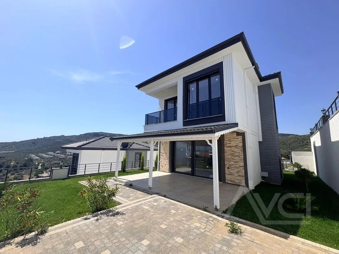 AVCI’DAN ASSOS MANZARALI KÜÇÜKKUYU’DA 3+1 VİLLA