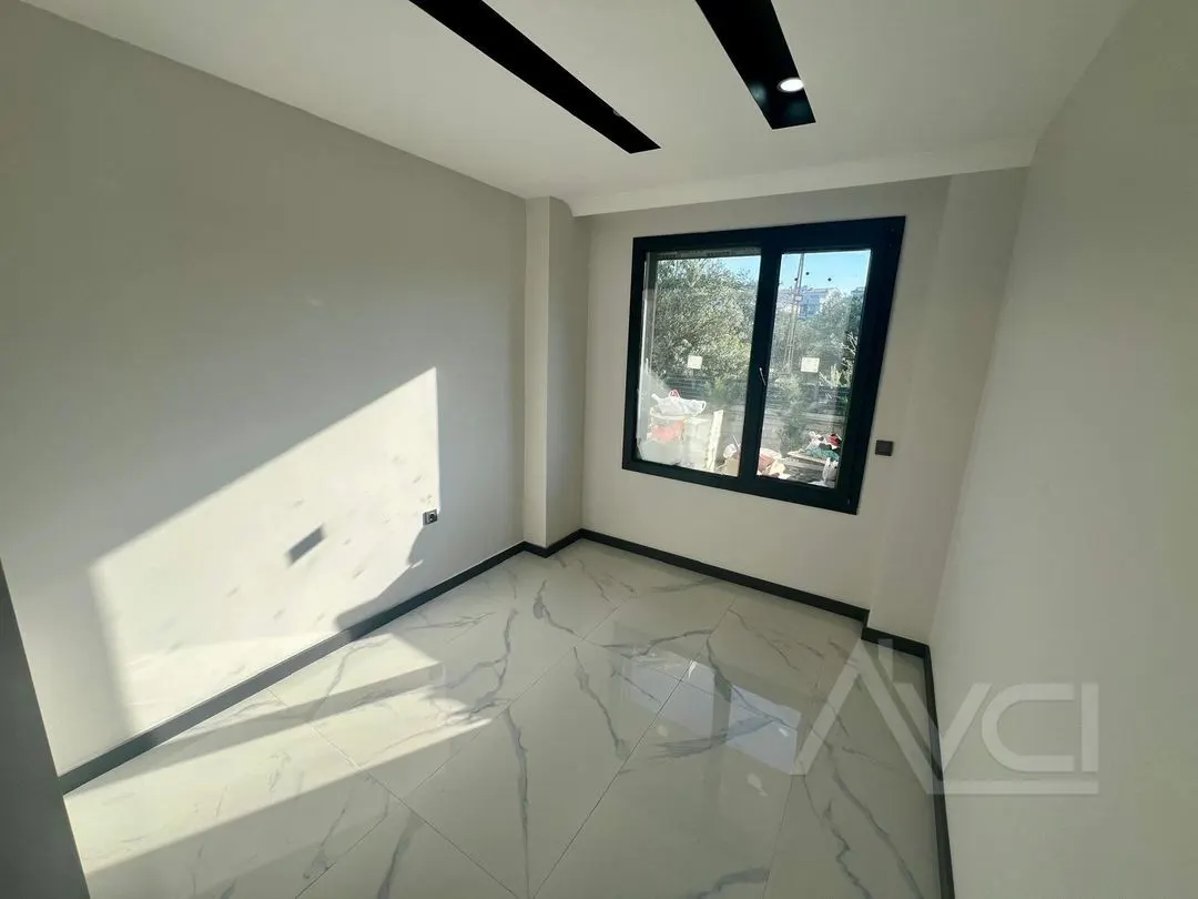 AVCI’DAN HAVUZLU GİRİŞTE ODALI 4+1 LÜKS VİLLALAR