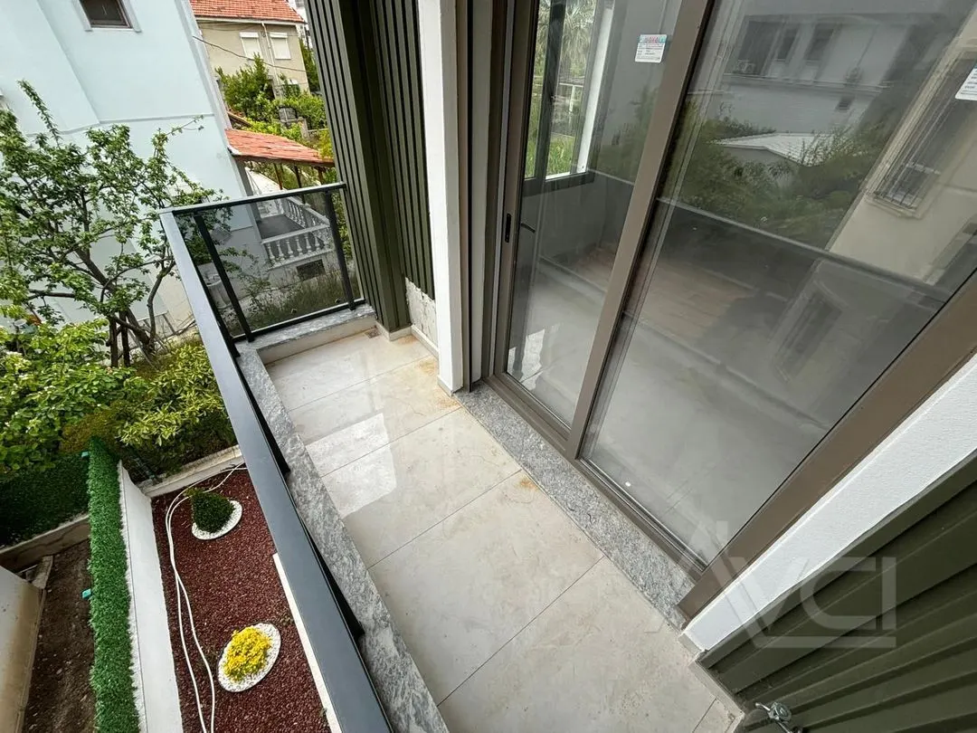 AVCI’DAN TAHTAKUŞLAR’DA DENİZE 50 MT TEK MÜSTAKİL GİRİŞTE ODALI