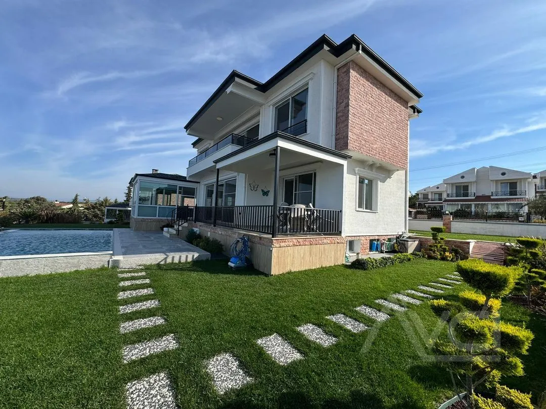 AVCI’DAN 750M2 ARSA İÇİNDE DENİZE SIFIR MALİKANE
