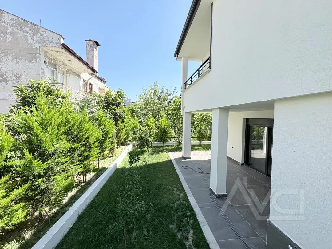 AVCI’DAN DENİZE 10 MT DENİZ MANZARALI 5+1 VİLLA