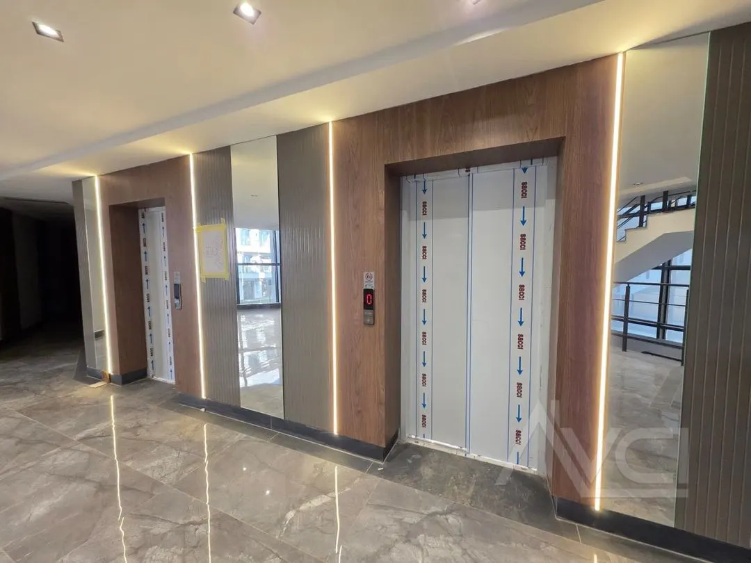 AVCI'DAN ÖREN MODERN'DE YETKİLİ HAVUZLU K.OTOPARKLI 1+1